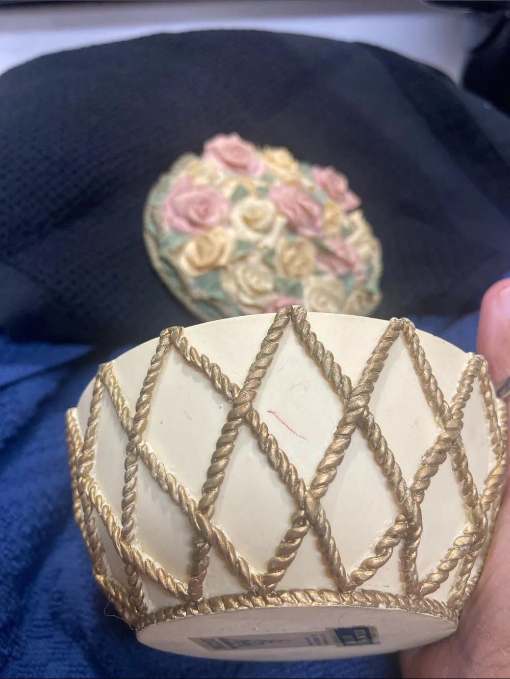 DEZINE Pink and Cream Rose Floral Trinket Box